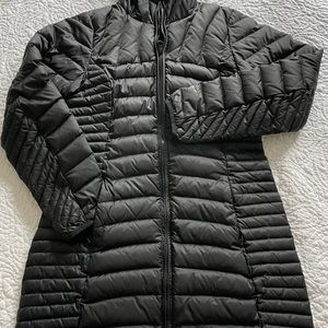 Eddie Bauer Women’s Blk Puffer Coat Small